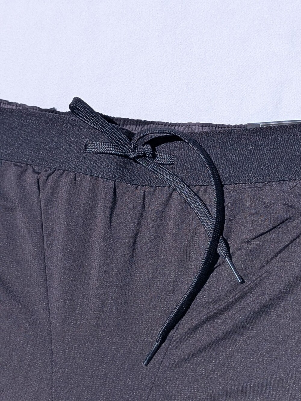 Kirkland Signature Men's Swim Trunks Size L - Picture 14 of 16